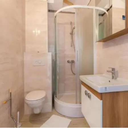 Espana Apartman Stanici